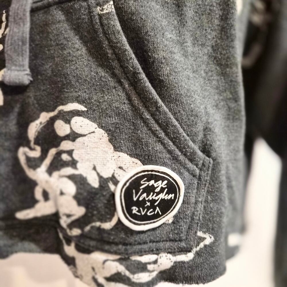 RVCA x Sage Vaughn ANP Floral‎ Graphic Cropped Hoodie - Size XS - Picture 2 of 7